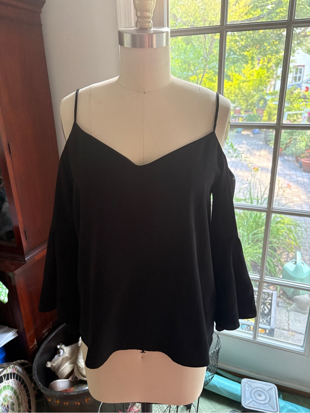 Shoulder-less Black Blouse